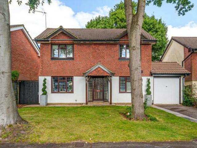 House for sale in Cove West Heath, Rushmoor