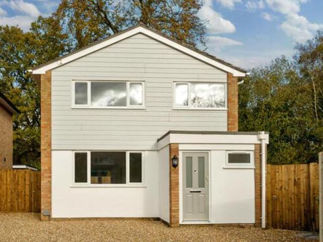 House for sale in Farnborough, Hampshire