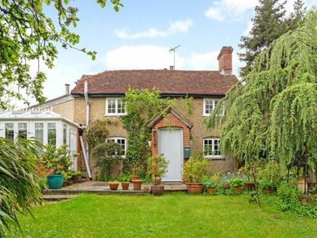 House for sale in Fole, Surrey