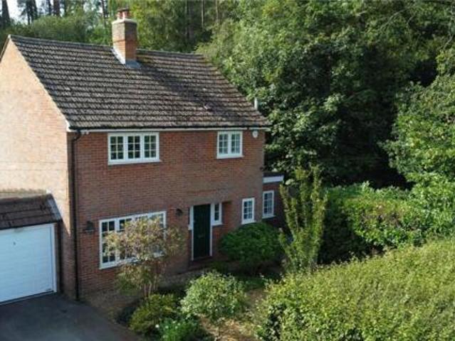 House for sale in Wrecclesham, Fole