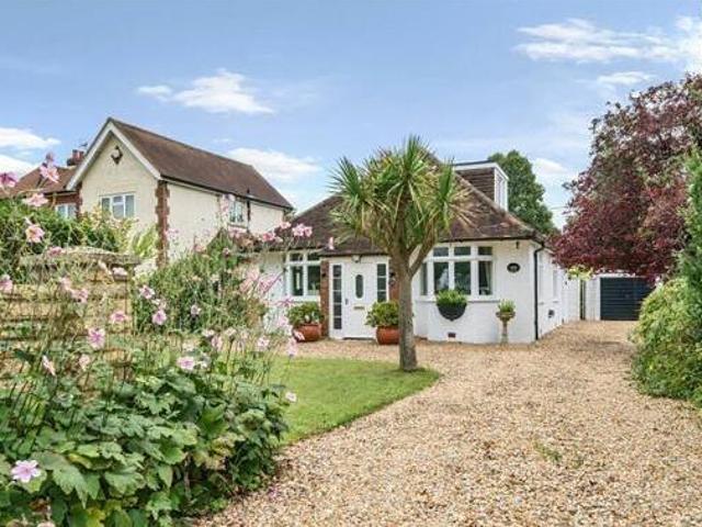 House for sale in Fole, Surrey