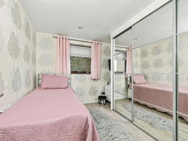 Farm for sale in Oakenshaw, Bradford