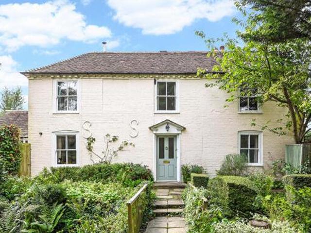 House for sale in Littlecote, West Sussex