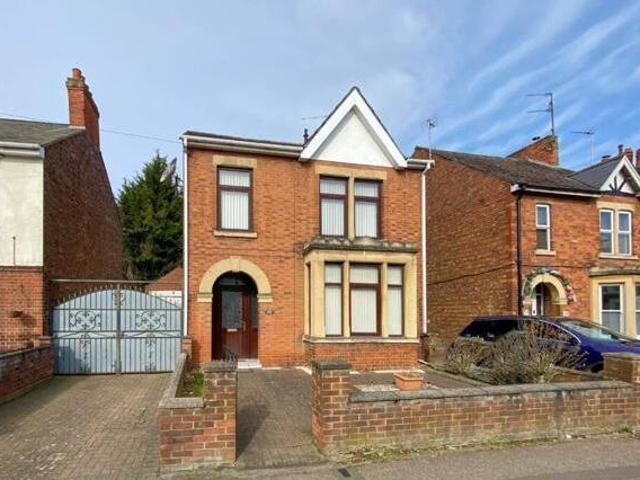 House for sale in Hampton Green, Cambridgeshire