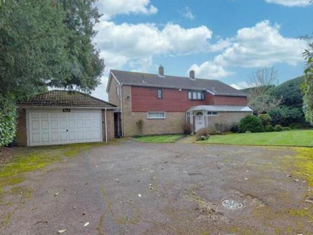 House for sale in Navestock Side, Essex