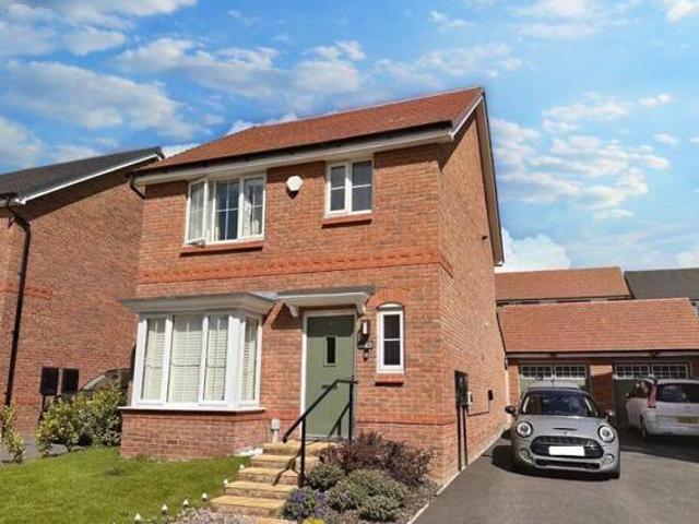 House for sale in Camp Hill, Warwickshire