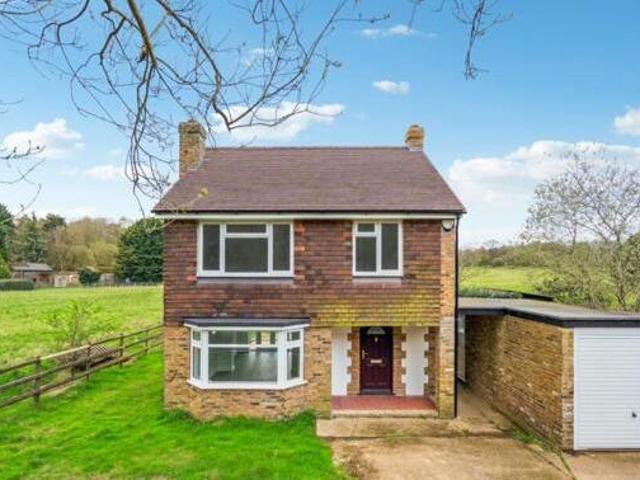 House for sale in Gerrards Cross, Denham