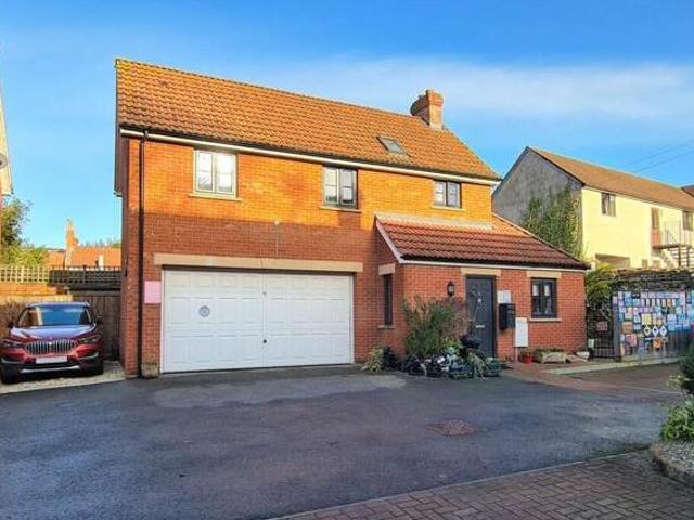 House for sale in Glastonbury, Somerset
