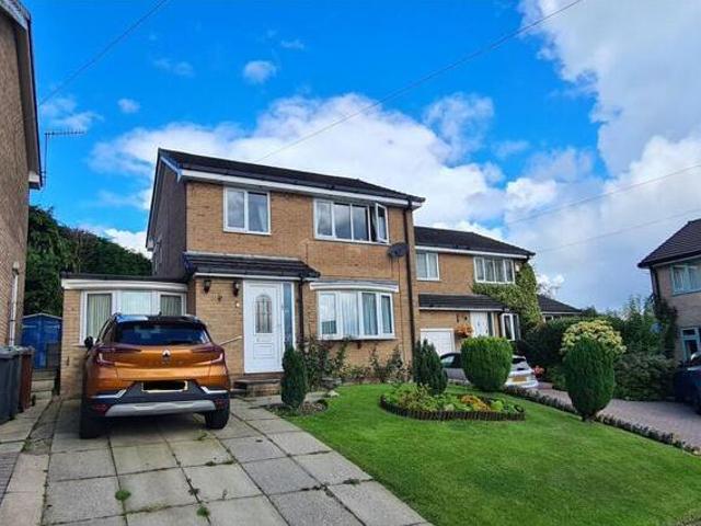 House for sale in Charlesworth, East Midlands