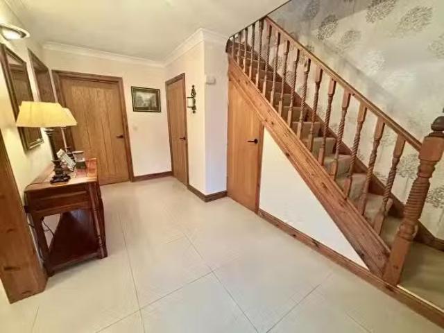House for sale in Godre'r-graig