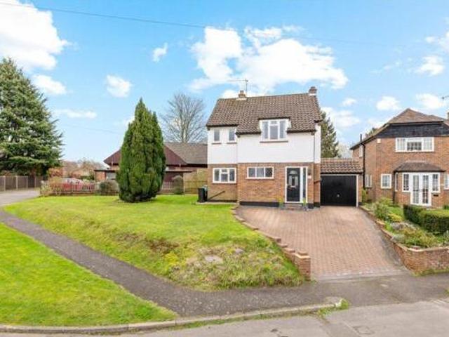 House for sale in Hillview, Surrey