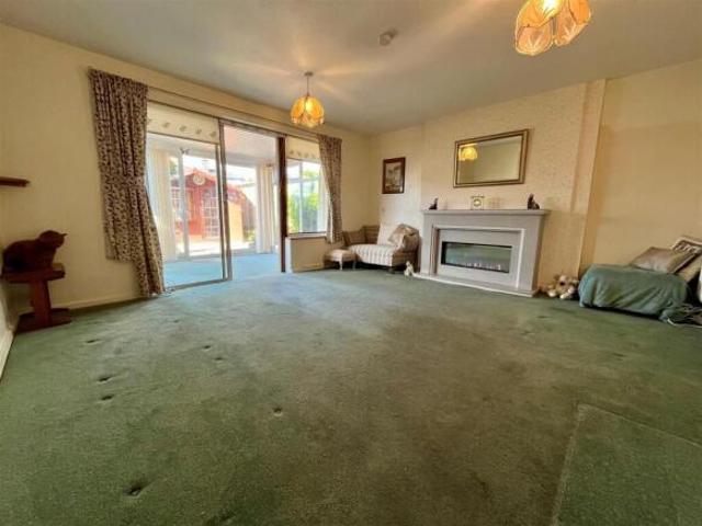 Farm for sale in Bransholme, Hull