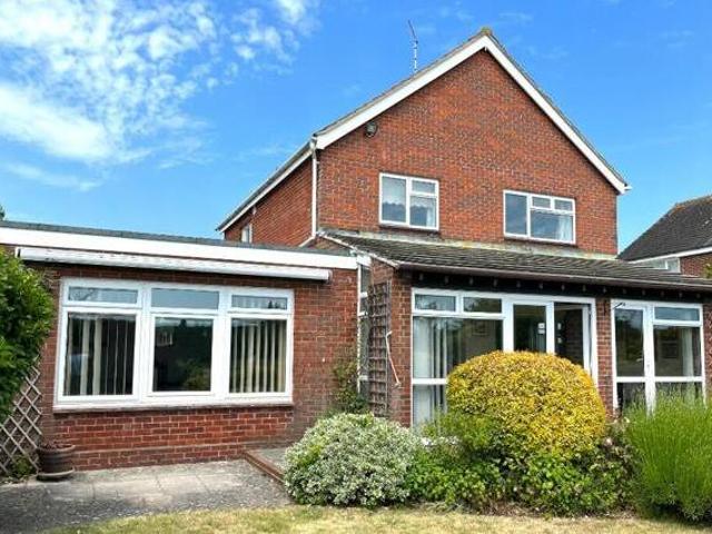 House for sale in Middlecroft, Hampshire