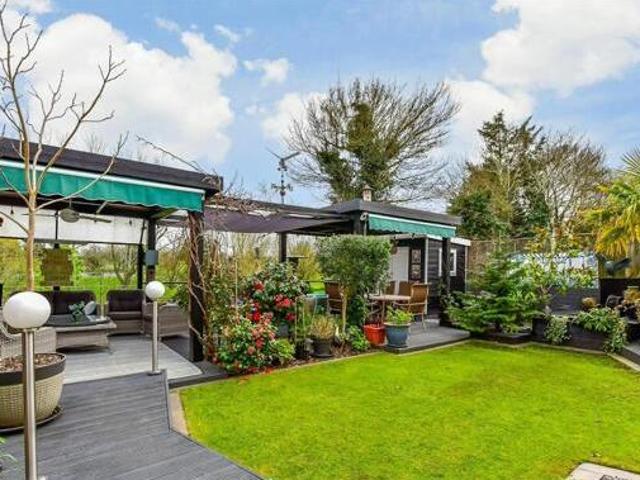 House for sale in Kings Farm, Hamerton