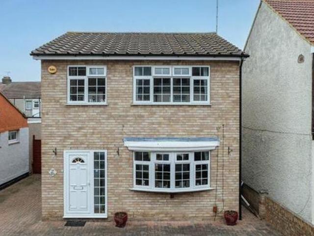 House for sale in Gravesend, Gravesham