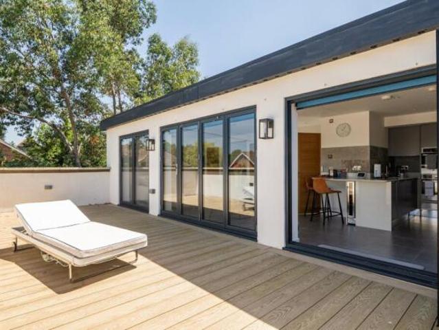 Farm for sale in Stuppington, The Bridge