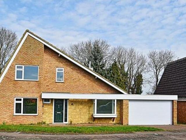 House for sale in Northampton, Northamptonshire