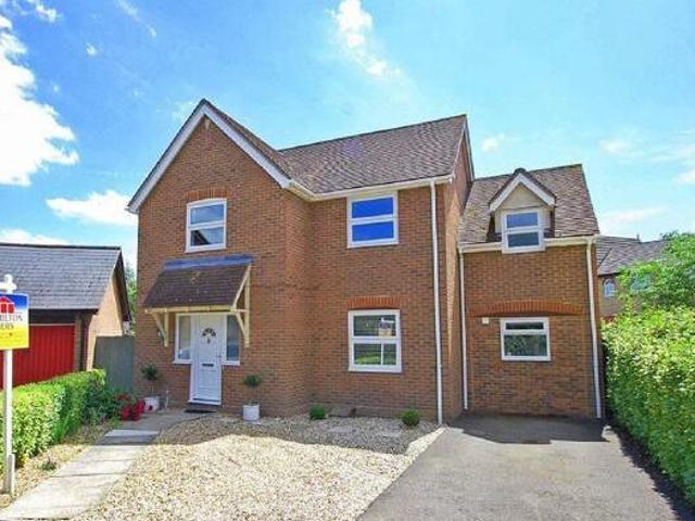 House for sale in Chipping Hill, Essex