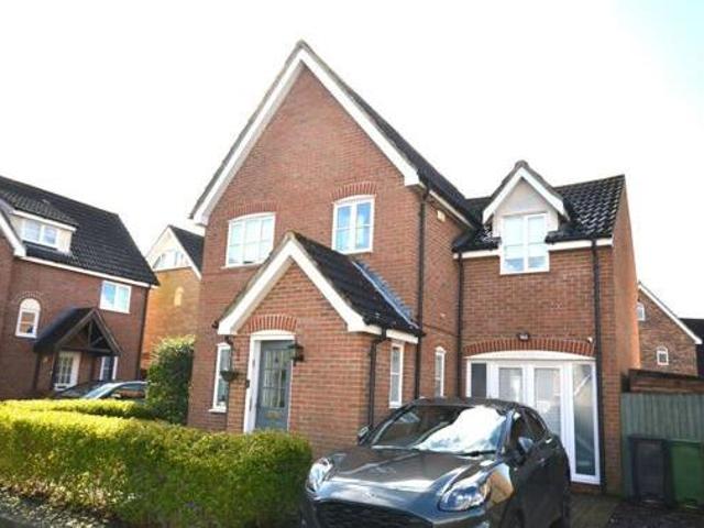House for sale in Chipping Hill, Essex