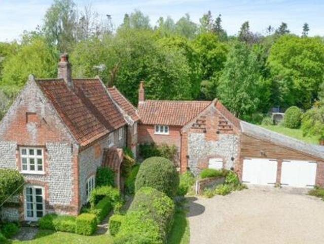 House for sale in Lyons, Greater London