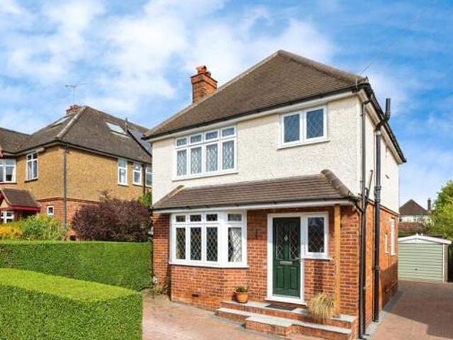 House for sale in Fairlands, Guildford