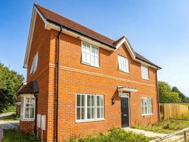 House for sale in Shalford, Westborough