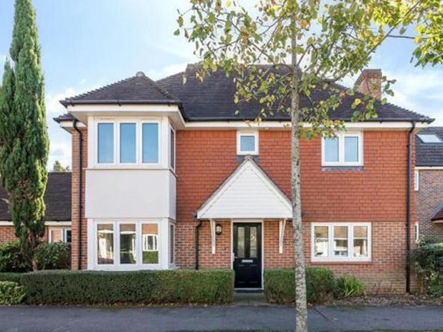 House for sale in Queen Elizabeth Park, Guildford