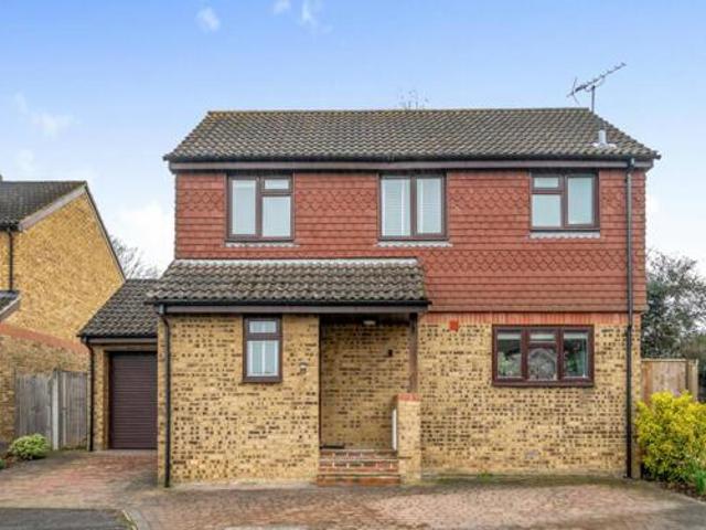 House for sale in Jacobs Well, Guildford