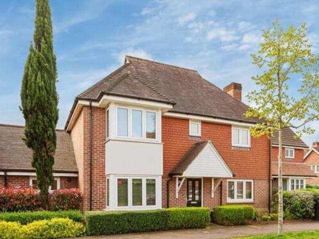 House for sale in Queen Elizabeth Park, Guildford