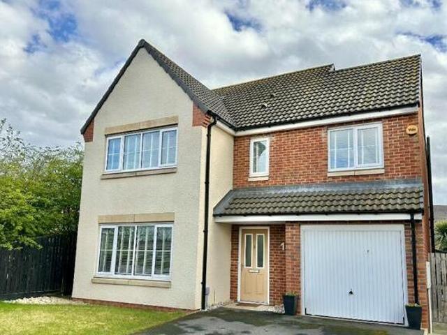 House for sale in Hutton Village, Guisborough
