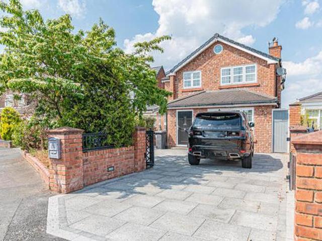 House for sale in Widnes, Liverpool City Region