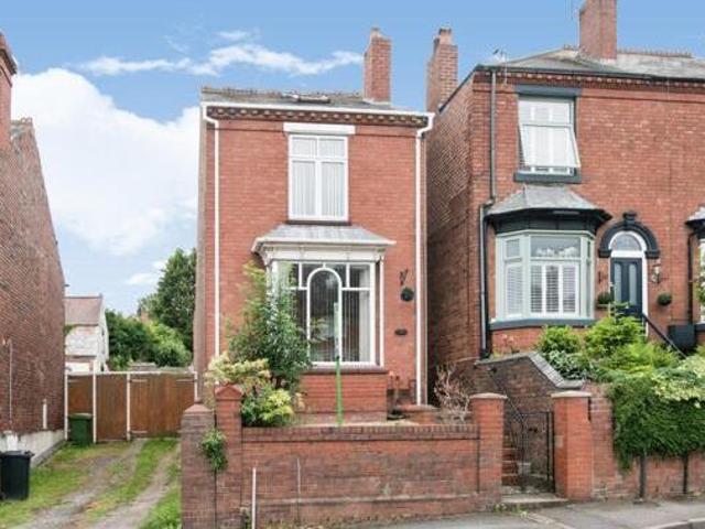 House for sale in Halesowen, West Midlands