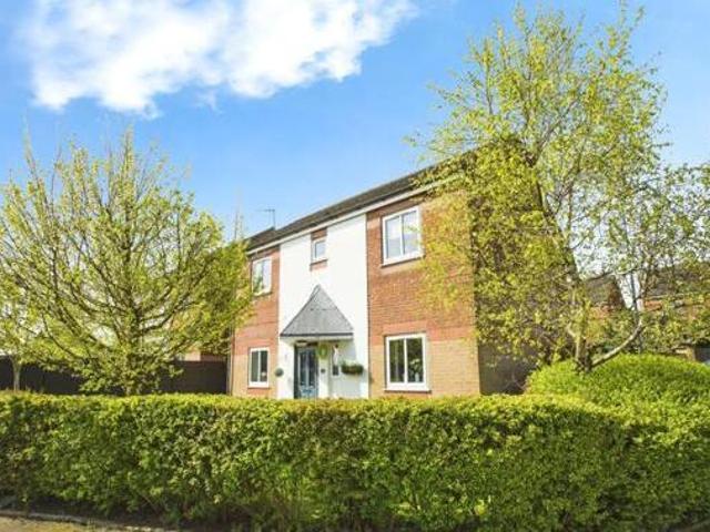 House for sale in Halifax, West Yorkshire