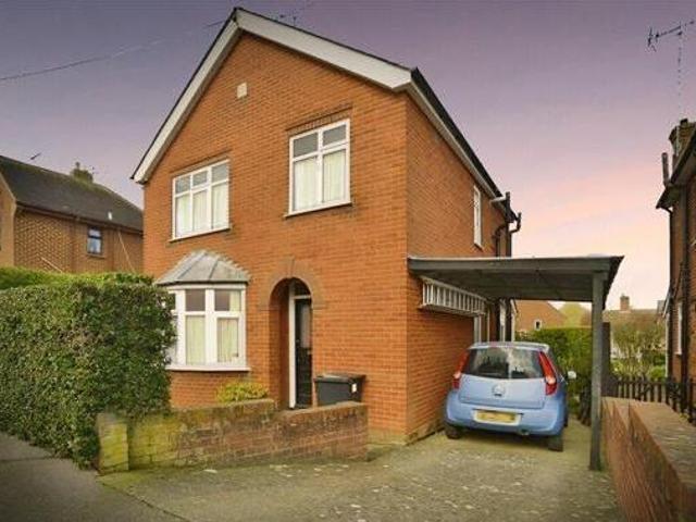 House for sale in Chipping Hill, Essex