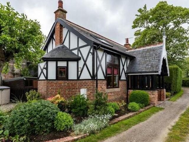 House for sale in Harrogate, York and North Yorkshire