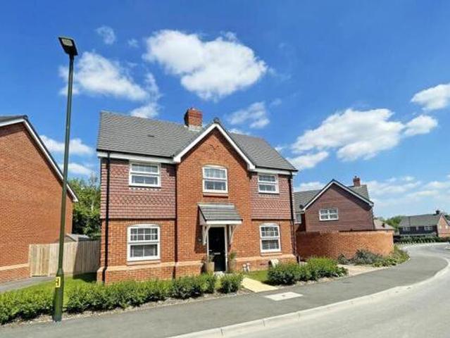 House for sale in Perryfields, West Sussex