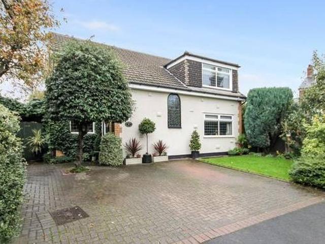 House for sale in Lyons, Greater London