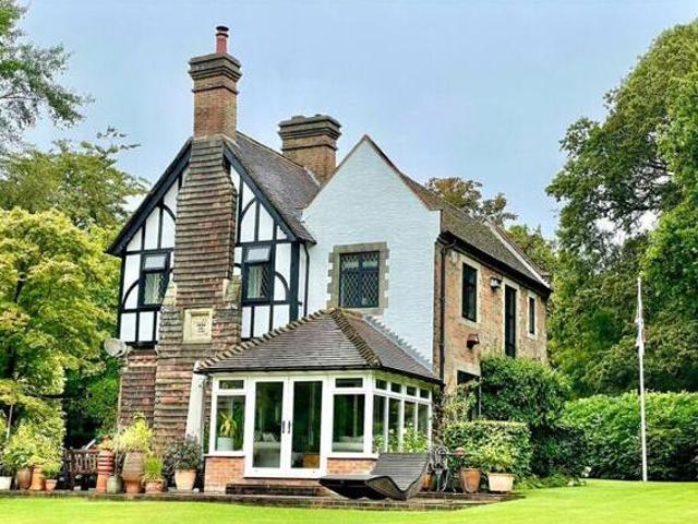 House for sale in Cross In Hand, East Sussex