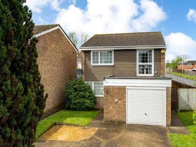 House for sale in Pouchen End, Hertfordshire