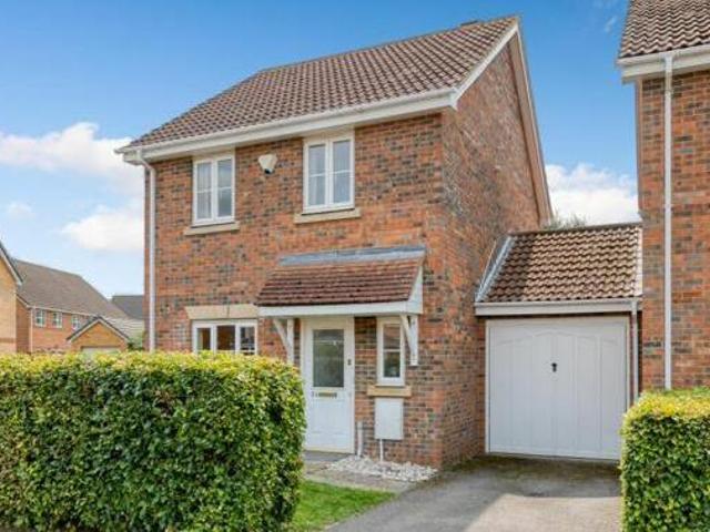 House for sale in Henlow, Bedfordshire