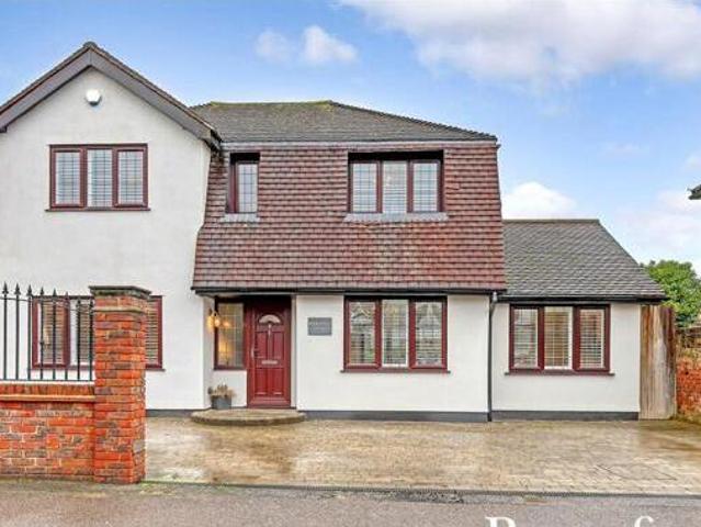 House for sale in Lyons, Greater London