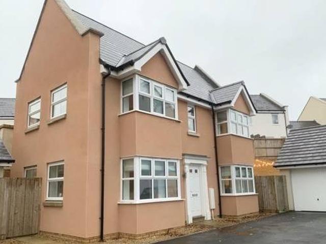 House for sale in Gloucestershire