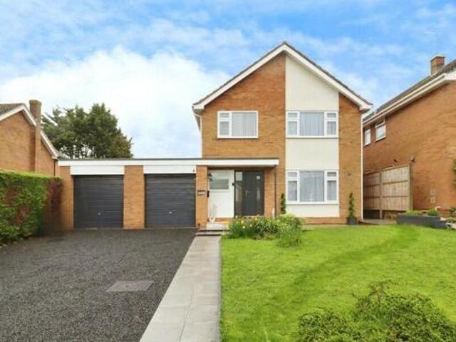 House for sale in Overslade, New Bilton