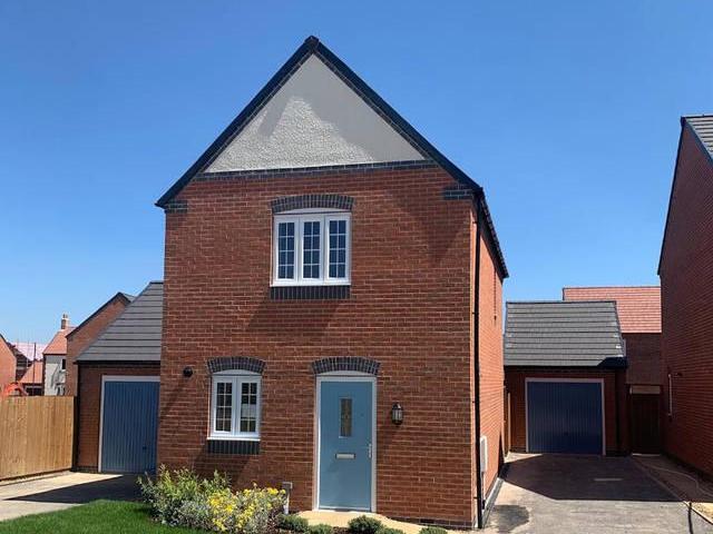 House for sale in Froggatt, East Midlands