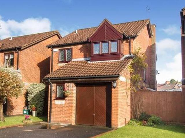 House for sale in Feckenham, City Of Bristol