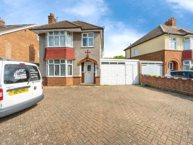 Farm for sale in Woodside Estate, Houghton Regis