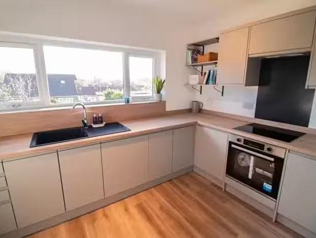 House for sale in Wrenthorpe