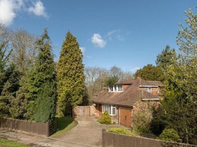 House for sale in Greenfields, Reigate and Banstead