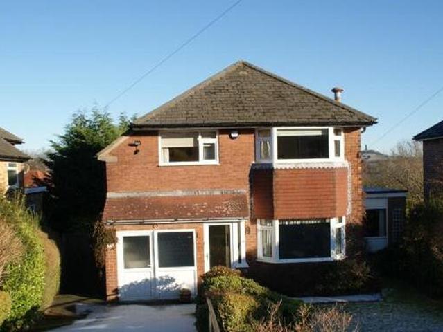 House for sale in Huddersfield, West Yorkshire