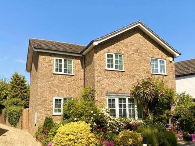 House for sale in Huntingdon